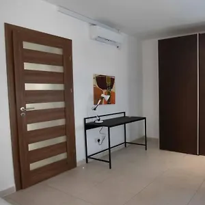  Apartamento Metrostays